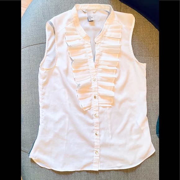 H&M RUFFLE WHITE TOP - Picture 2 of 6